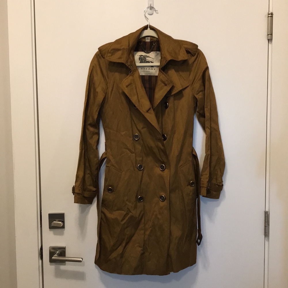 💥sold 💥BURBERRY Iridescent Trench Coat - (size US6) - Picture 6 of 17